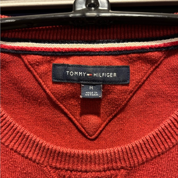 Vintage style Tommy Hilfiger Men's Color Block Sweater - Red, Gray, and Blue - Picture 2 of 6